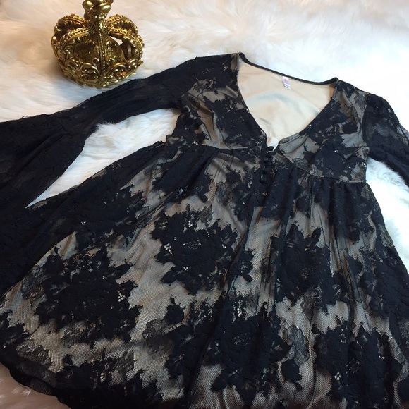 Dresses & Skirts - Black lace Dress!! 😍❤️